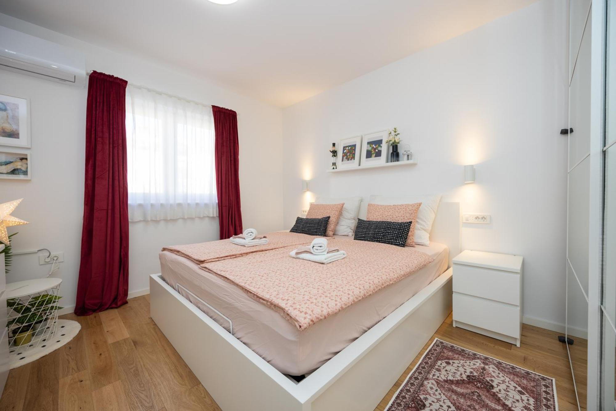 Apartment Sweet Cherry Split Ngoại thất bức ảnh